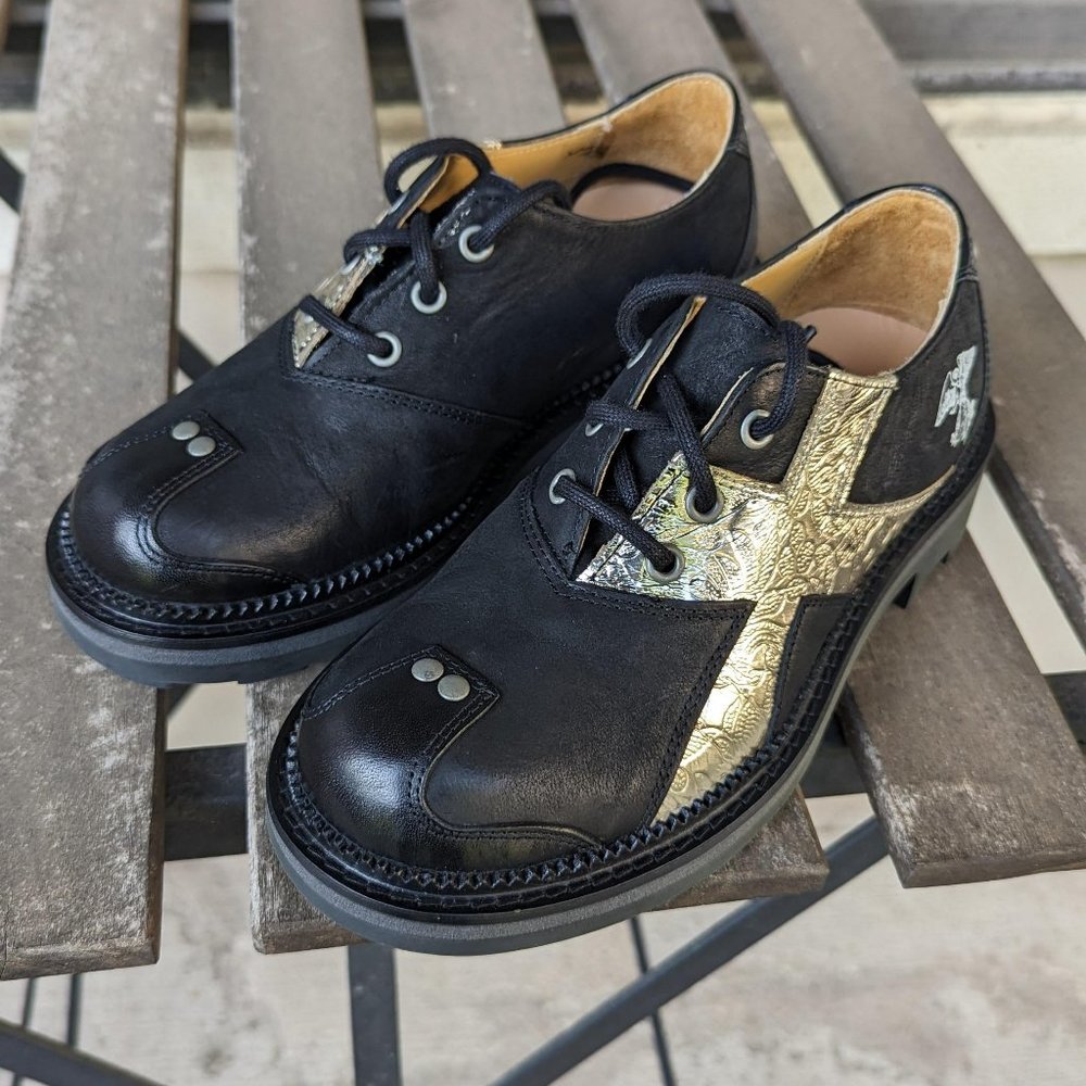 BRAND NEW IN BOX Fluevog Henk Women's 6.5 Black leather